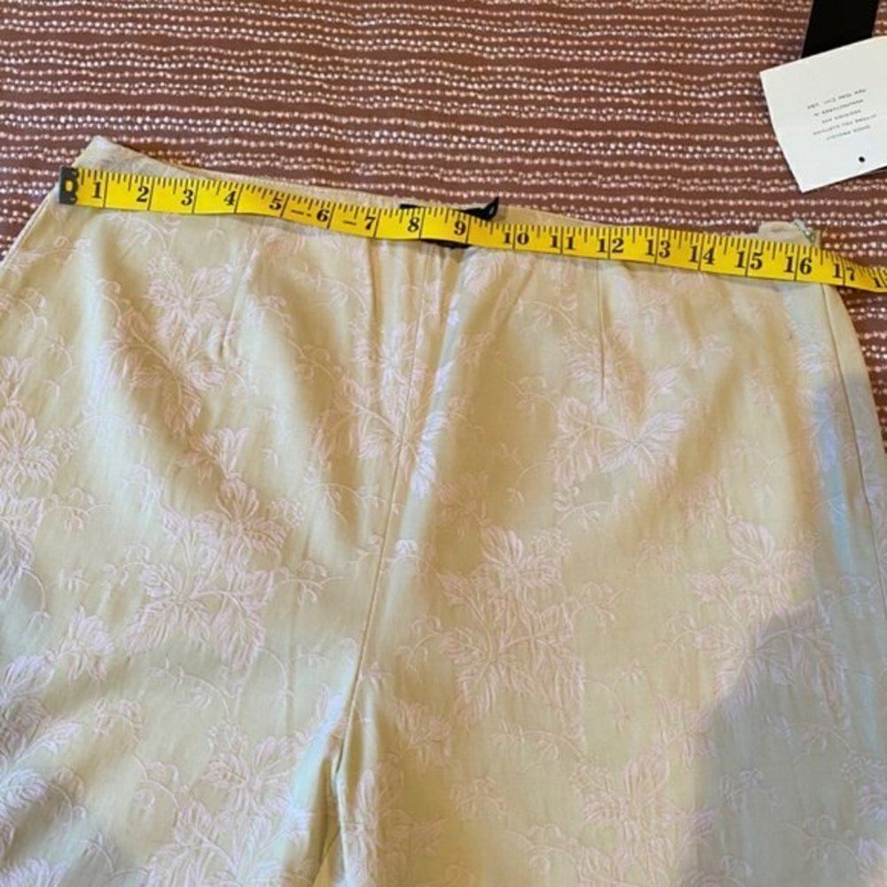 Womyn Cream and White Floral Print Pants Size 12 NWT - Picture 3 of 9